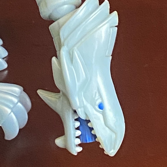 Vintage 1996 Blue Eyes White Dragon Yu-Gi-Oh Figure Toy Kazuki Takahashi - Picture 2 of 8